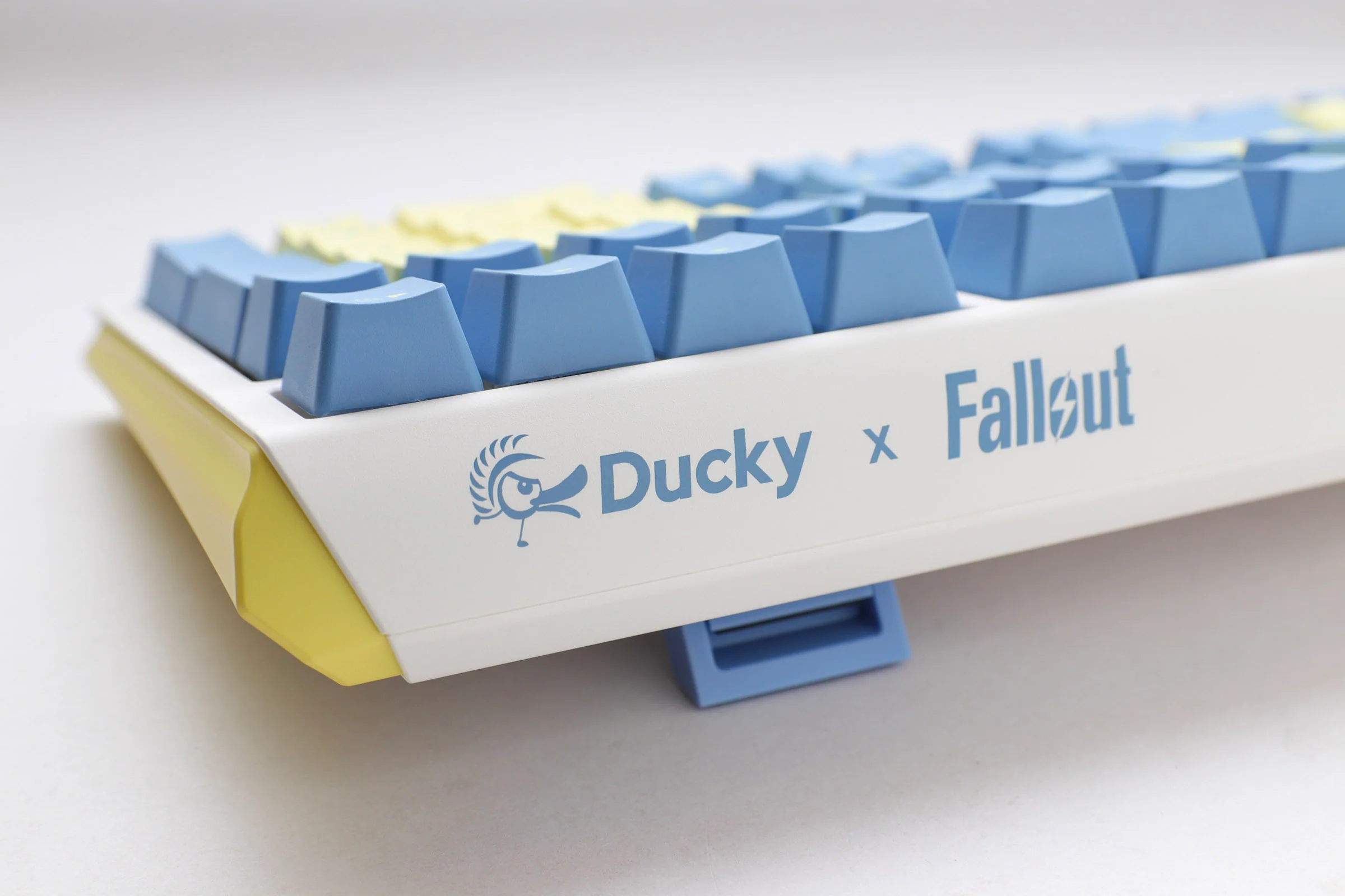 Bethesda x Ducky One 3 Fallout Edition Hotswap RGB Double Shot PBT Mechanical Keyboard - Image 6