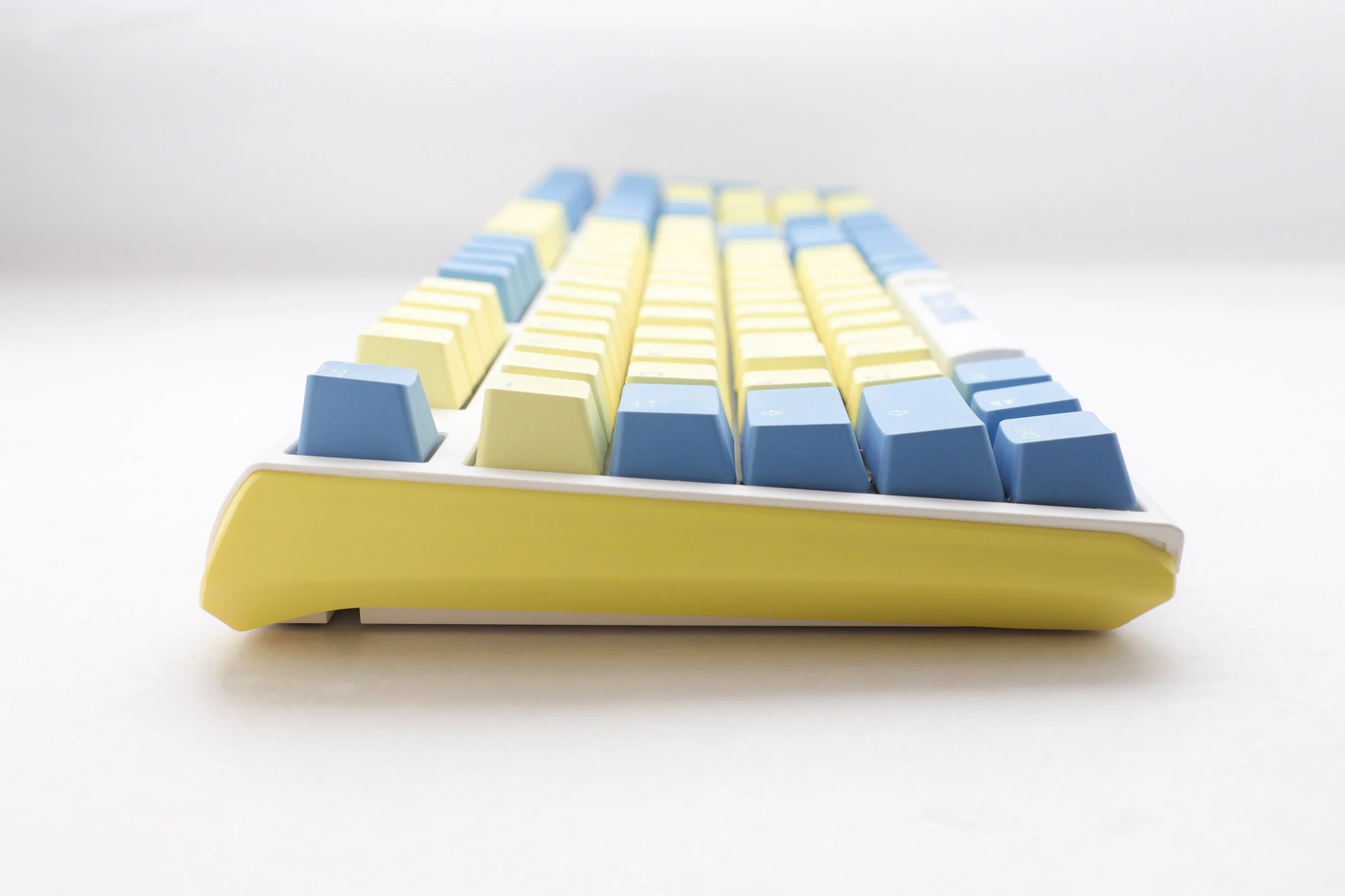 Bethesda x Ducky One 3 Fallout Edition Hotswap RGB Double Shot PBT Mechanical Keyboard - Image 8