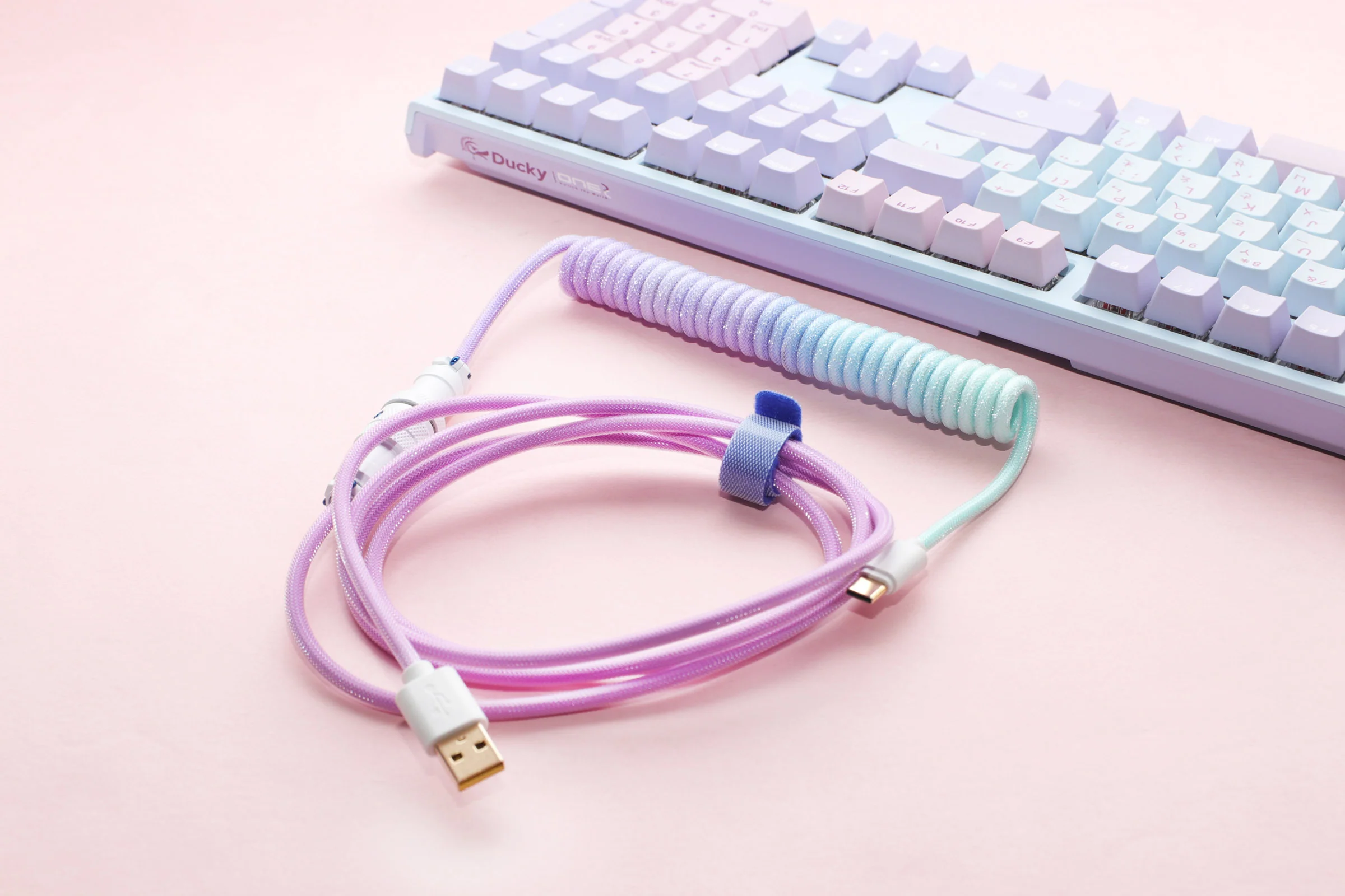 Azure Coiled USB Cable V2 - Image 5