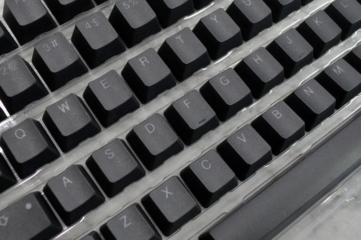 Ducky Black Seamless Backlit 108 Key OEM Profile Double Shot PBT Keycap Set - Image 2