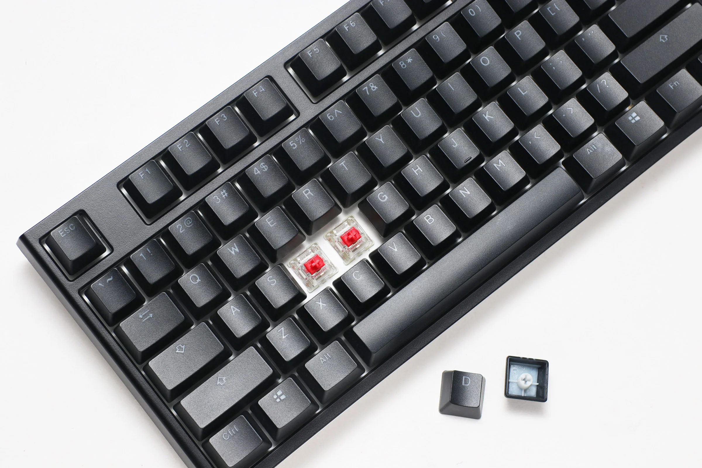 Ducky One 2 Pro Classic RGB Double Shot PBT Mechanical Keyboard - Image 4