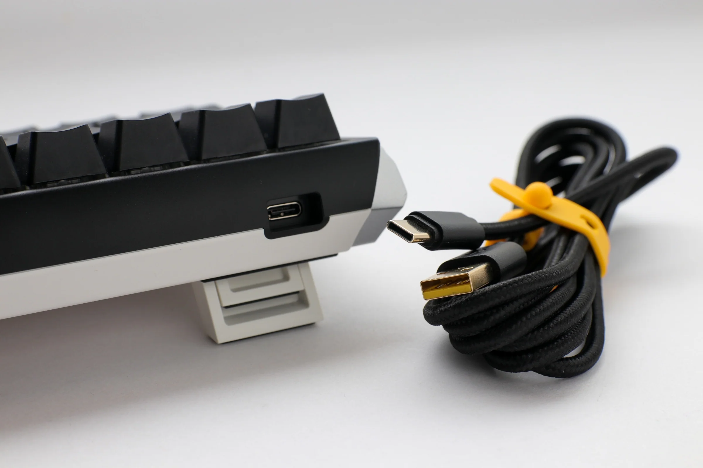 Ducky One 3 Mini Classic Hotswap 60% RGB Mechanical Keyboard w/ Quack Mechanics - Image 5