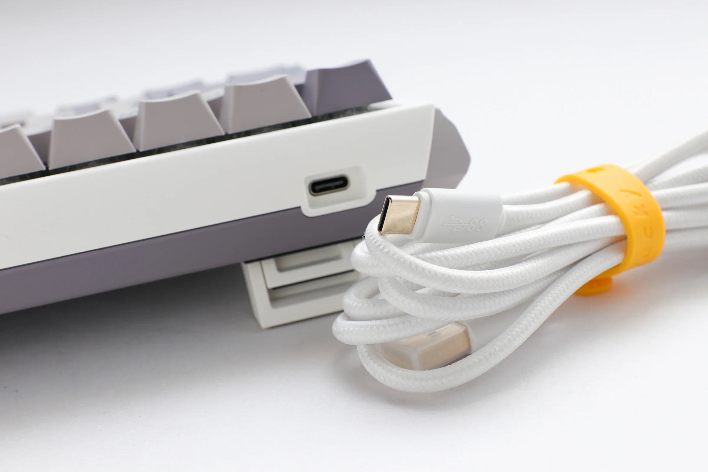 Ducky One 3 Mini Mist Grey 60% Hotswap RGB Double Shot PBT Mechanical Keyboard - Image 8