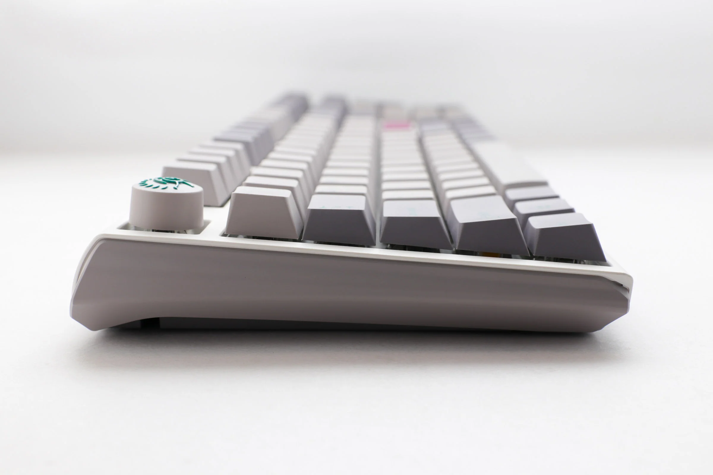 Ducky One 3 Mist Grey Hotswap QUACK Mechanical Keyboard - Image 4