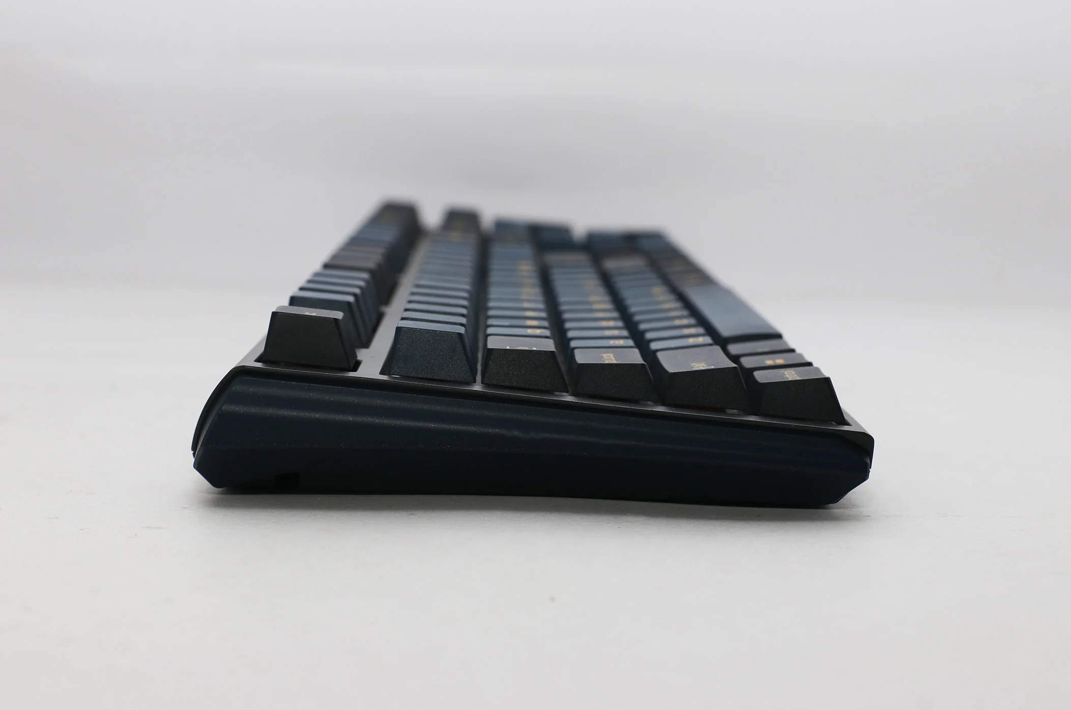 Ducky One 3 Pro Nazca 8K Hotswap RGB Triple Shot PBT Keyboard - Image 4