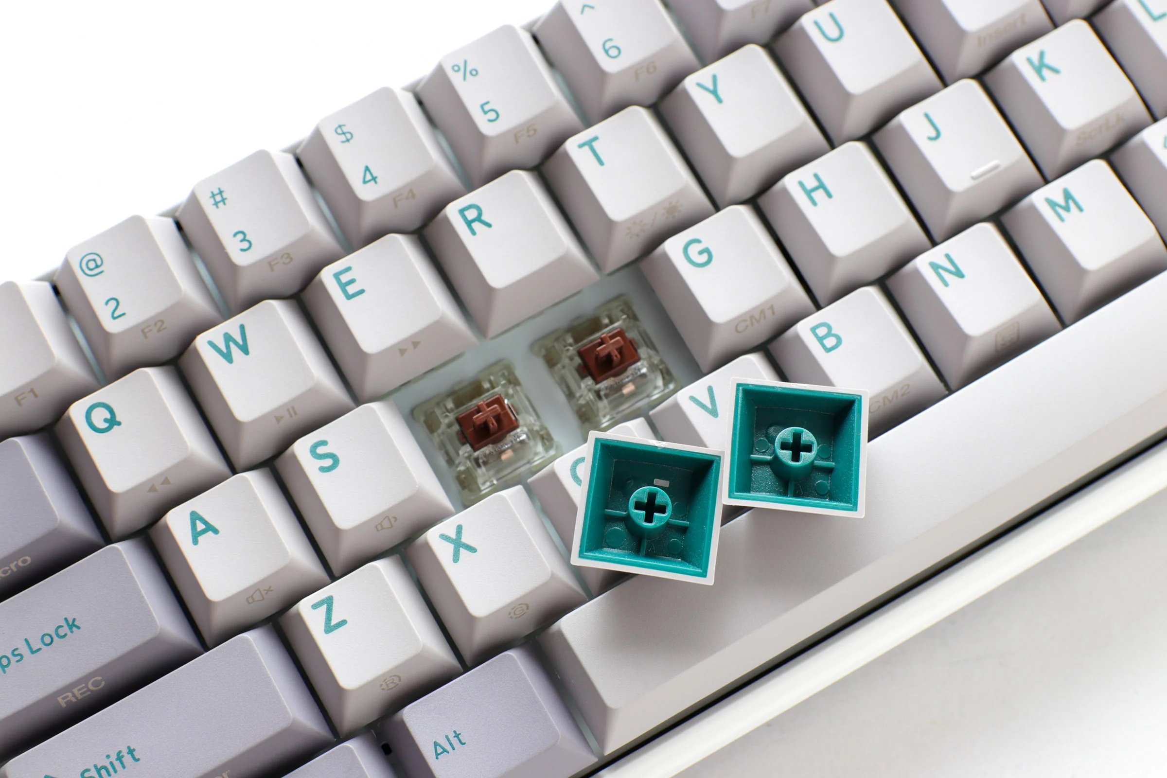 Ducky One 3 SF Mist Grey 65% Hotswap RGB Double Shot PBT QUACK Mechanical Keyboard - Image 4