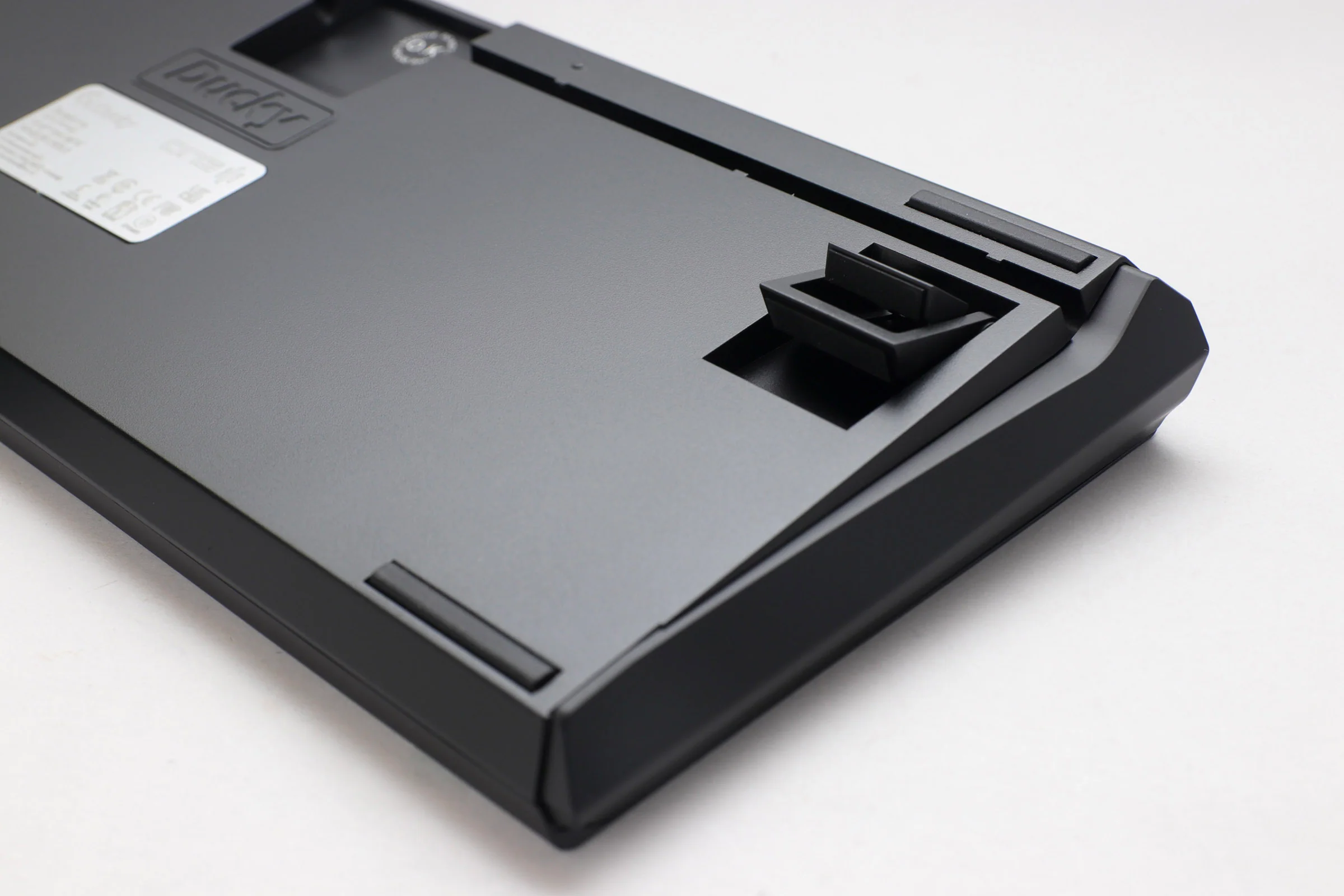 Ducky One 3 TKL Black Barebones Hotswap RGB Mechanical Keyboard - Image 6