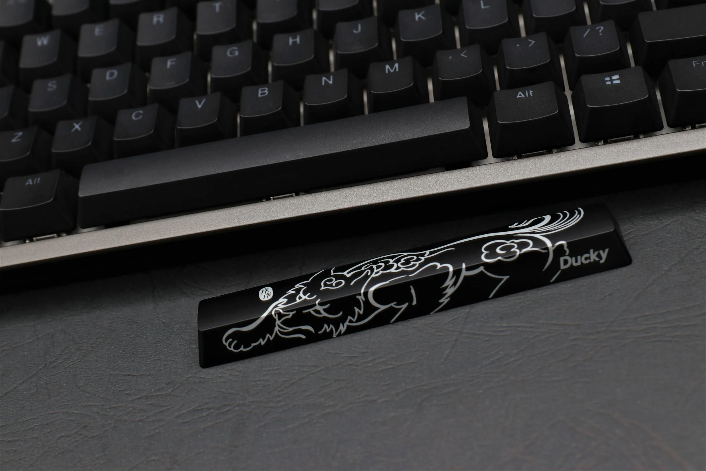 Ducky Shine 7 Gunmetal RGB LED Double Shot PBT Mechanical Keyboard - Image 10