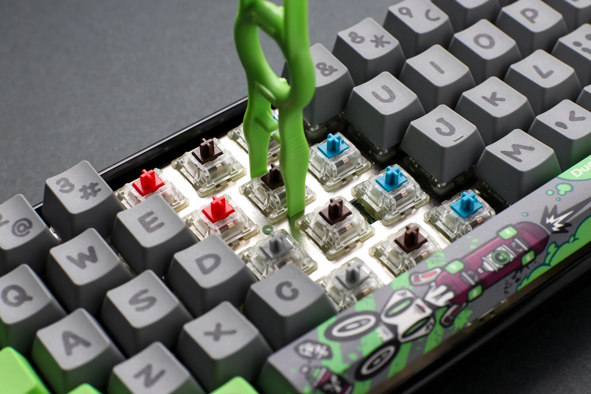 Ducky Year of the Rat RGB LED 60% Dye Sub PBT Mechanical Keyboard - Image 10