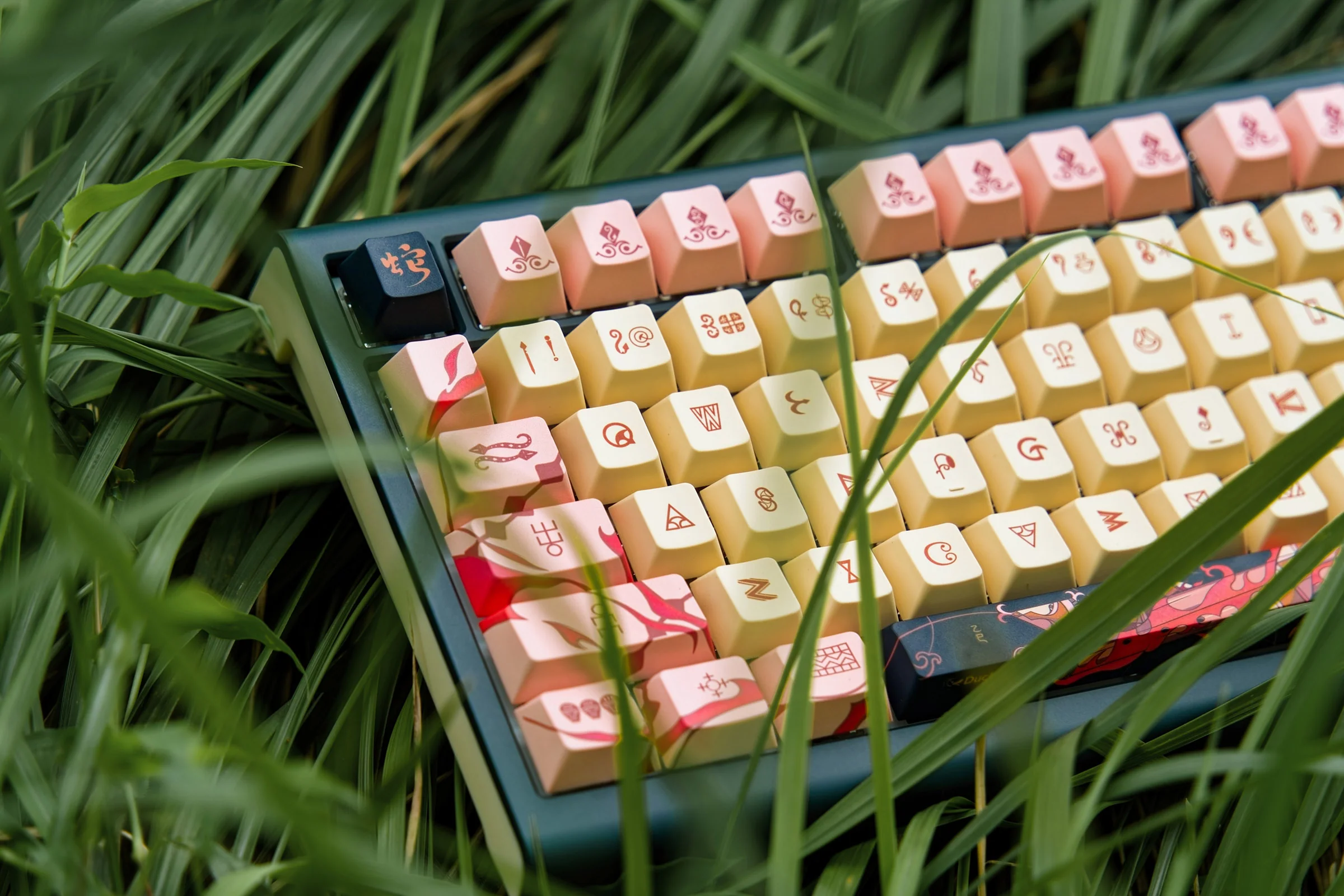Ducky Year of the Snake 2025 Limited Edition Keyboard - Image 8