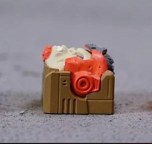 Hot Keys Project HKP Diesel Saturn Artisan Keycap - Image 4