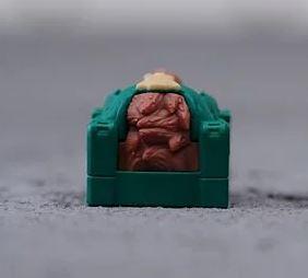 Hot Keys Project HKP Diesel Woodland Artisan Keycap - Image 4