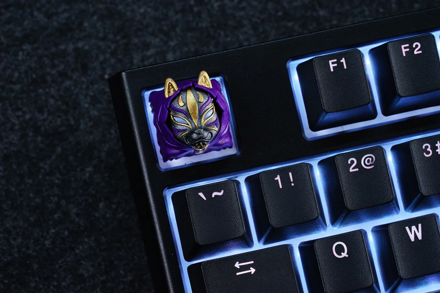 Hot Keys Project HKP Kitsune Purple Gold Artisan Keycap - Image 2