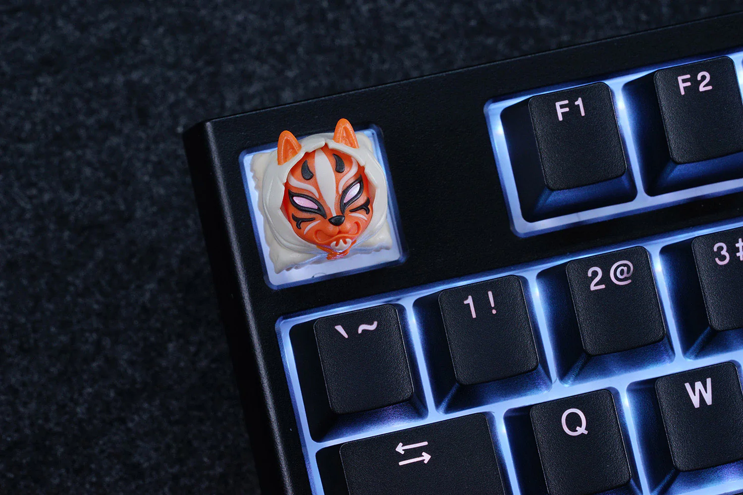 Hot Keys Project HKP Kitsune White Orange Artisan Keycap - Image 2