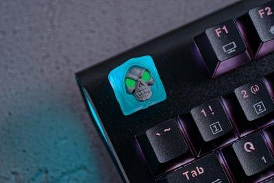 Hot Keys Project HKP Skull Face Electric Blue Artisan Keycap - Image 2