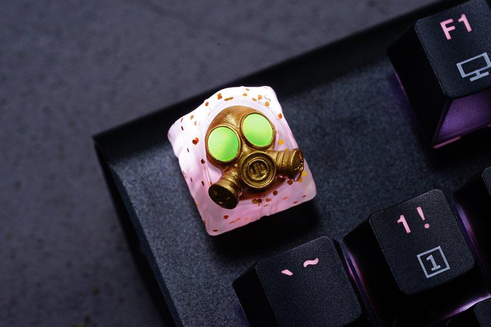 Hot Keys Project HKP Specter Gold Glitter Crystal Ball / Green Artisan Keycap - Image 2