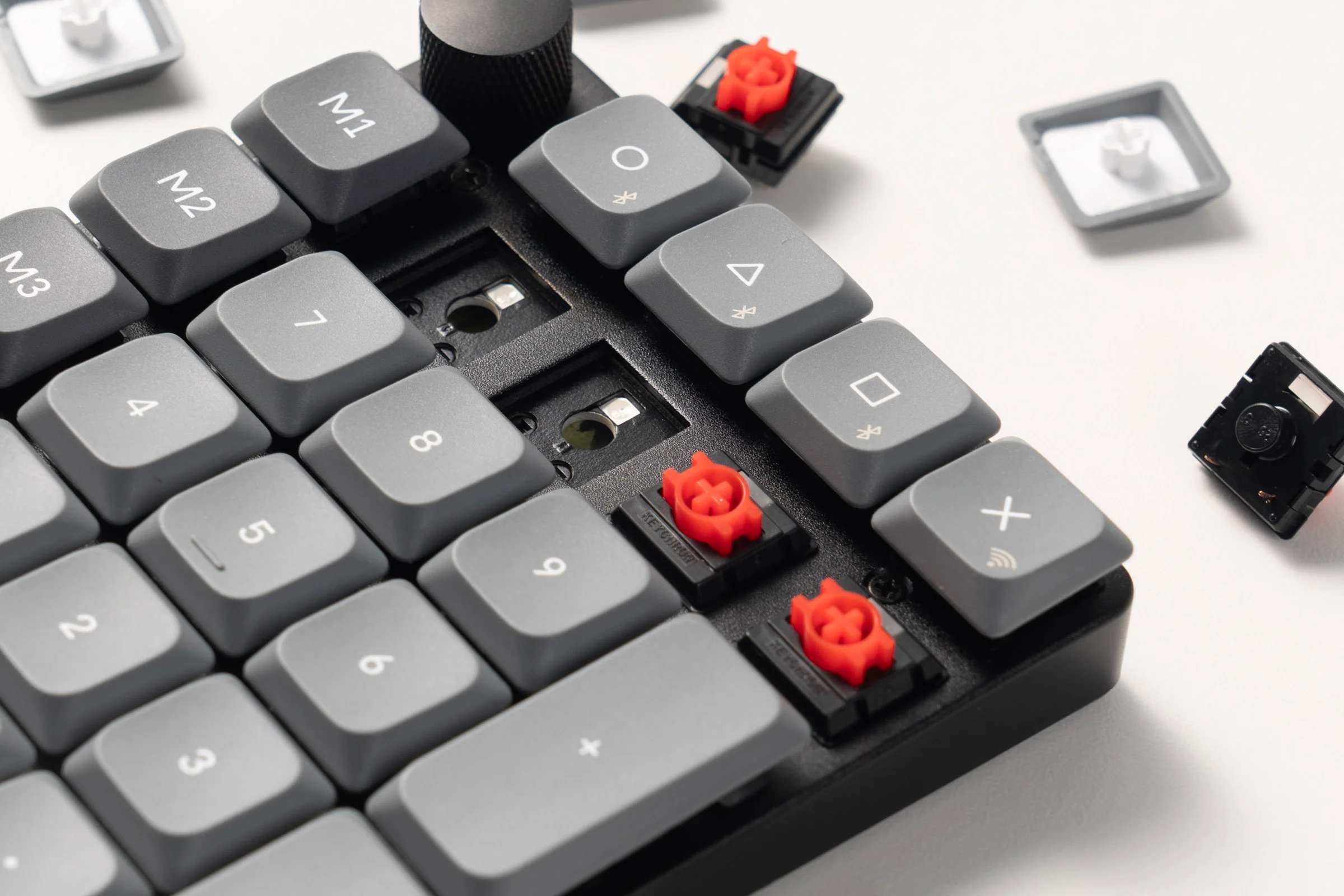 Keychron K0 Max Wireless Hotswap Low Profile Numpad - Image 4