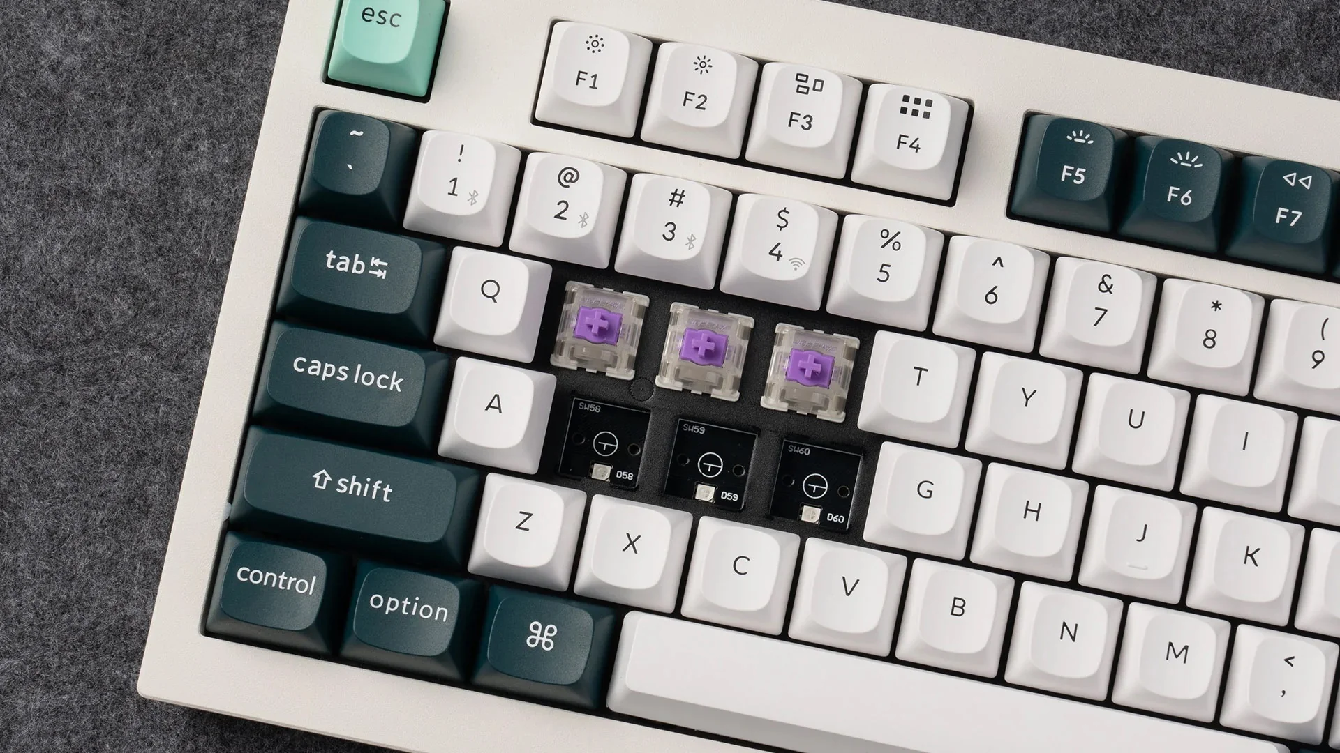 Keychron Q3 HE TMR TKL Aluminum Hotswap Wireless Keyboard - Image 10