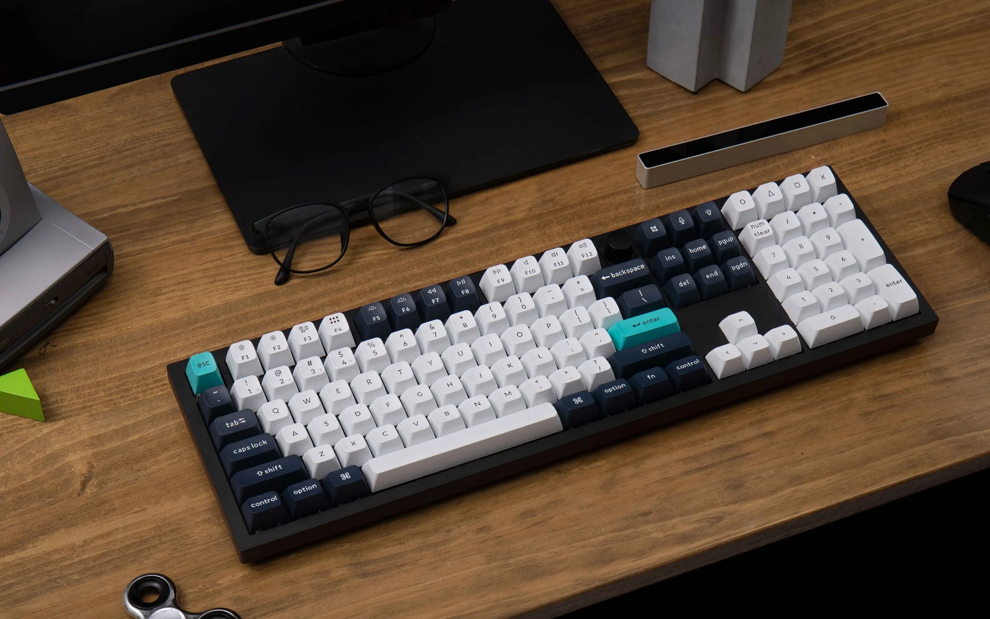 Keychron Q6 Max Aluminum Hotswap Wireless Keyboard - Image 3