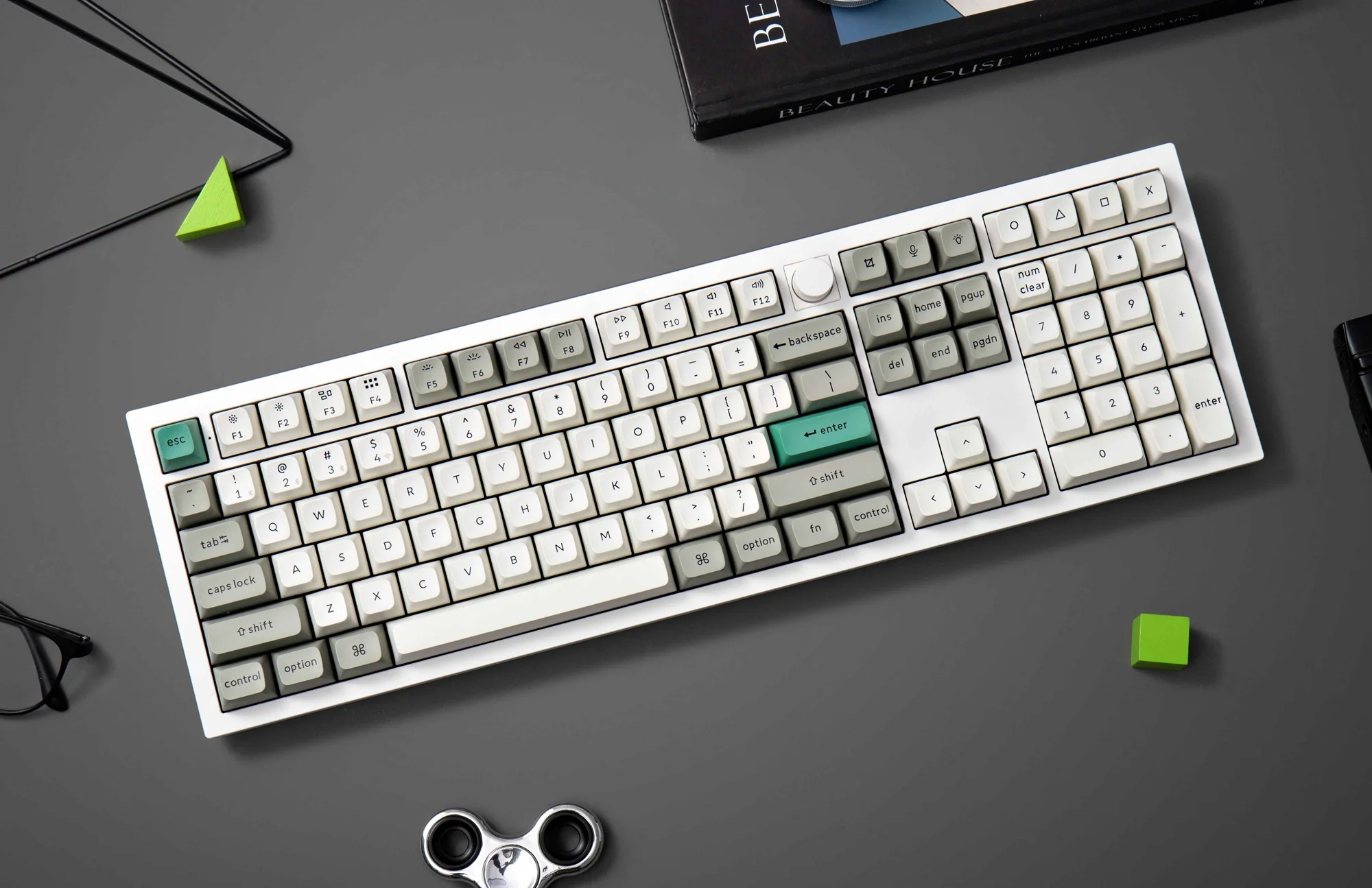 Keychron Q6 Max Aluminum Hotswap Wireless Keyboard - Image 9