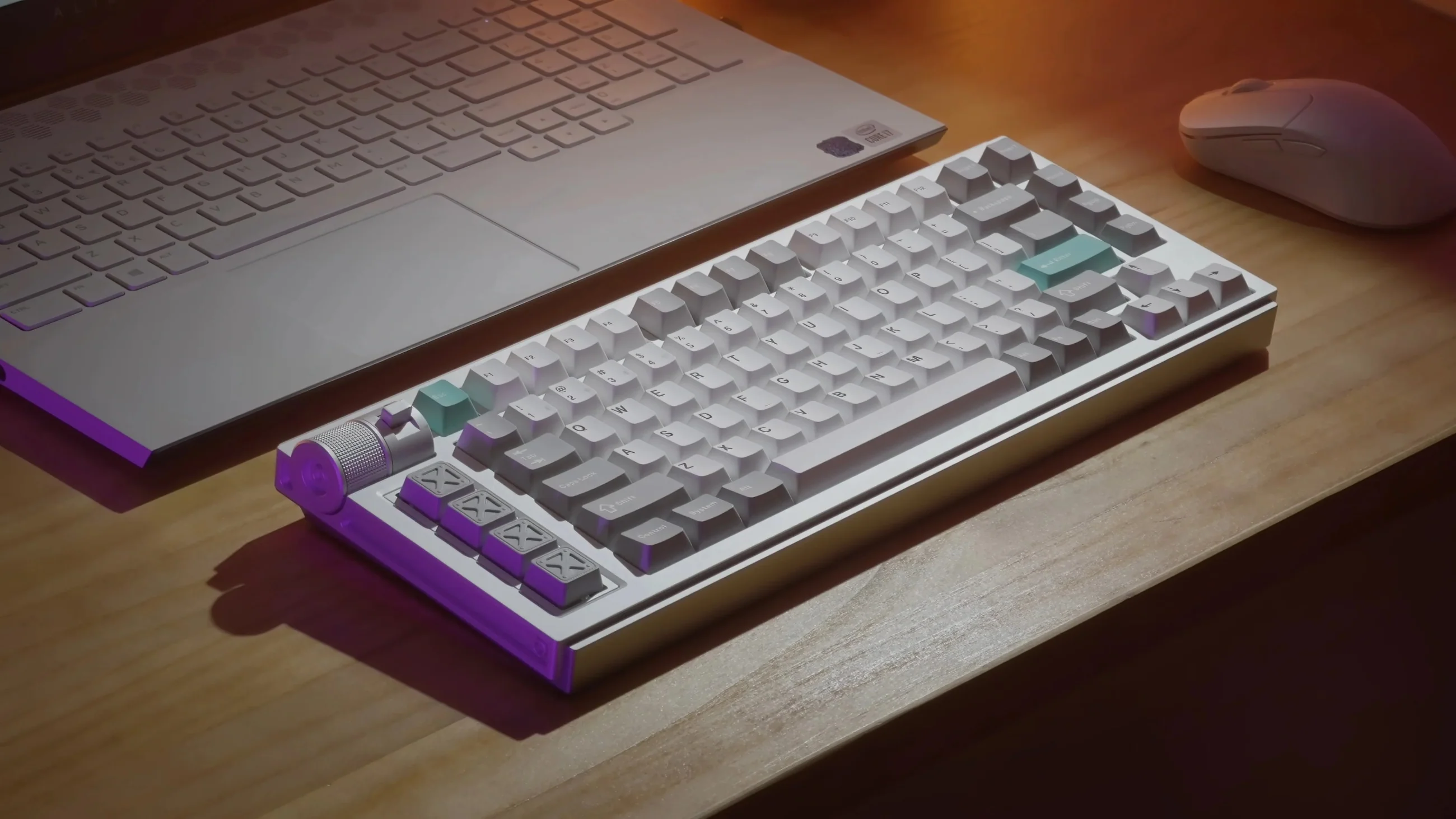 Lemokey L1 Aluminum 75% Hotswap Bluetooth and 2.4GHz Wireless RGB Win + Mac Mechanical Keyboard - Image 13