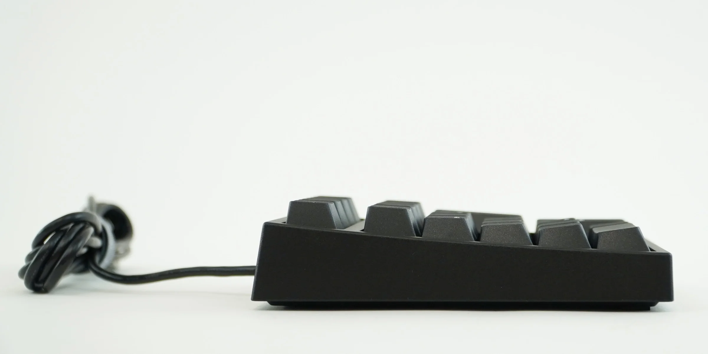 Leopold FC210TP Black Case Numpad Double Shot PBT Mechanical Keyboard - Image 5