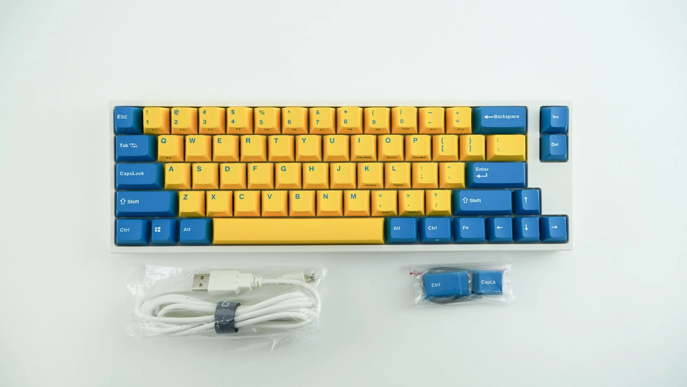 Leopold FC660M Yellow/Blue PD White Case 65% Double Shot PBT Mechanical Keyboard - Image 7