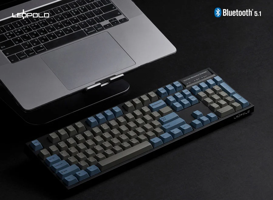 Leopold FC900RBT V2 Blue / Grey Wireless Keyboard - Image 4