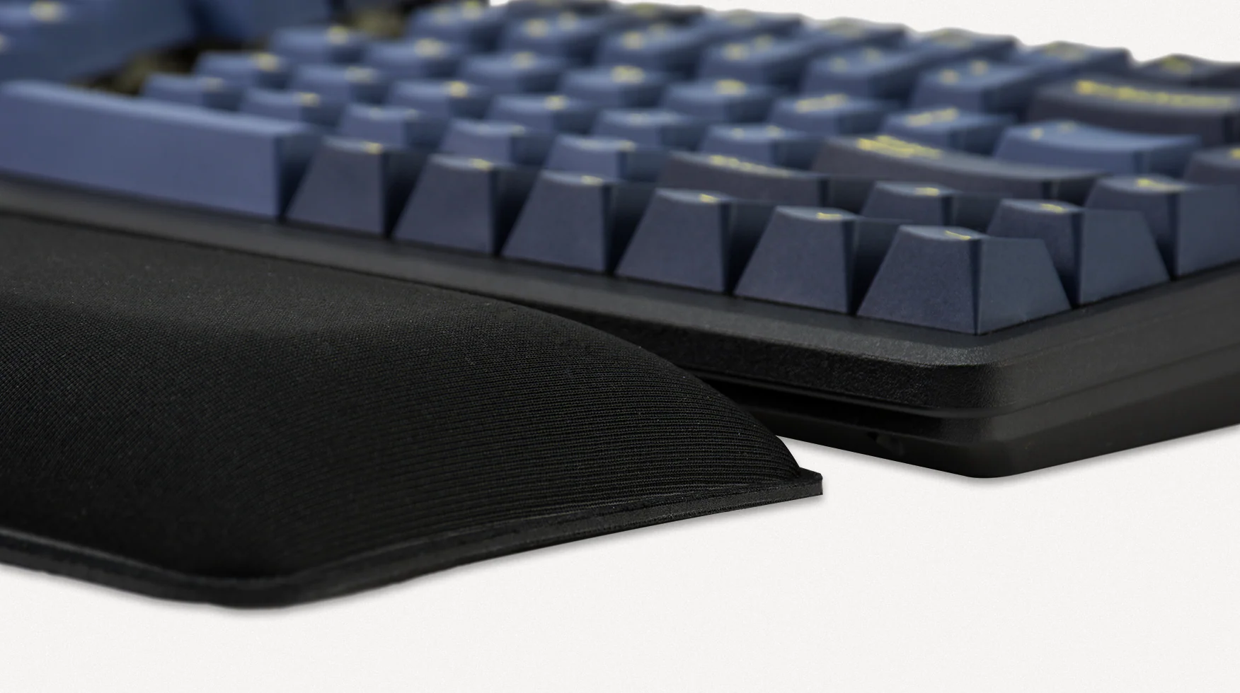 Mistel High Density Foam Split Wrist Rest - Image 3