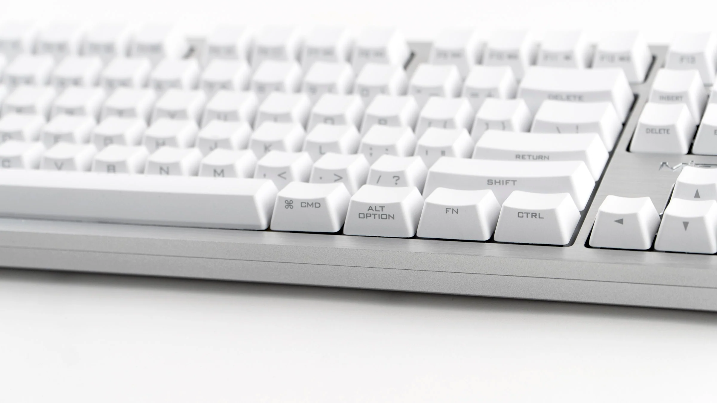 Mistel Sleeker Silver White LED TKL Dye Sub PBT Aluminum Mechanical Keyboard - Image 10