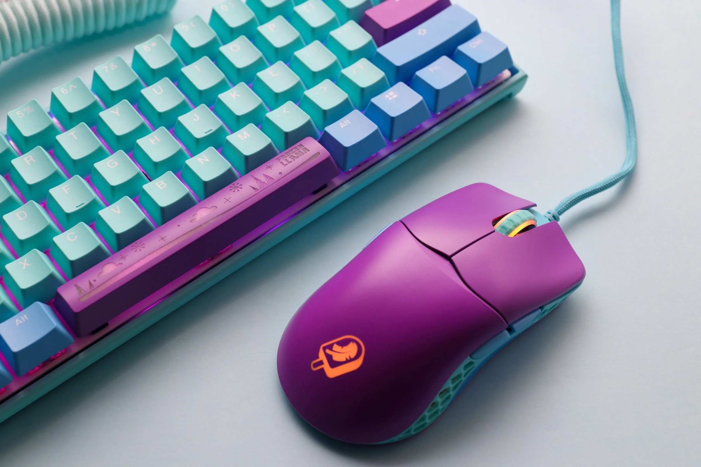 Ducky x MK Frozen Feather Lightweight RGB Gaming Mouse - Image 12