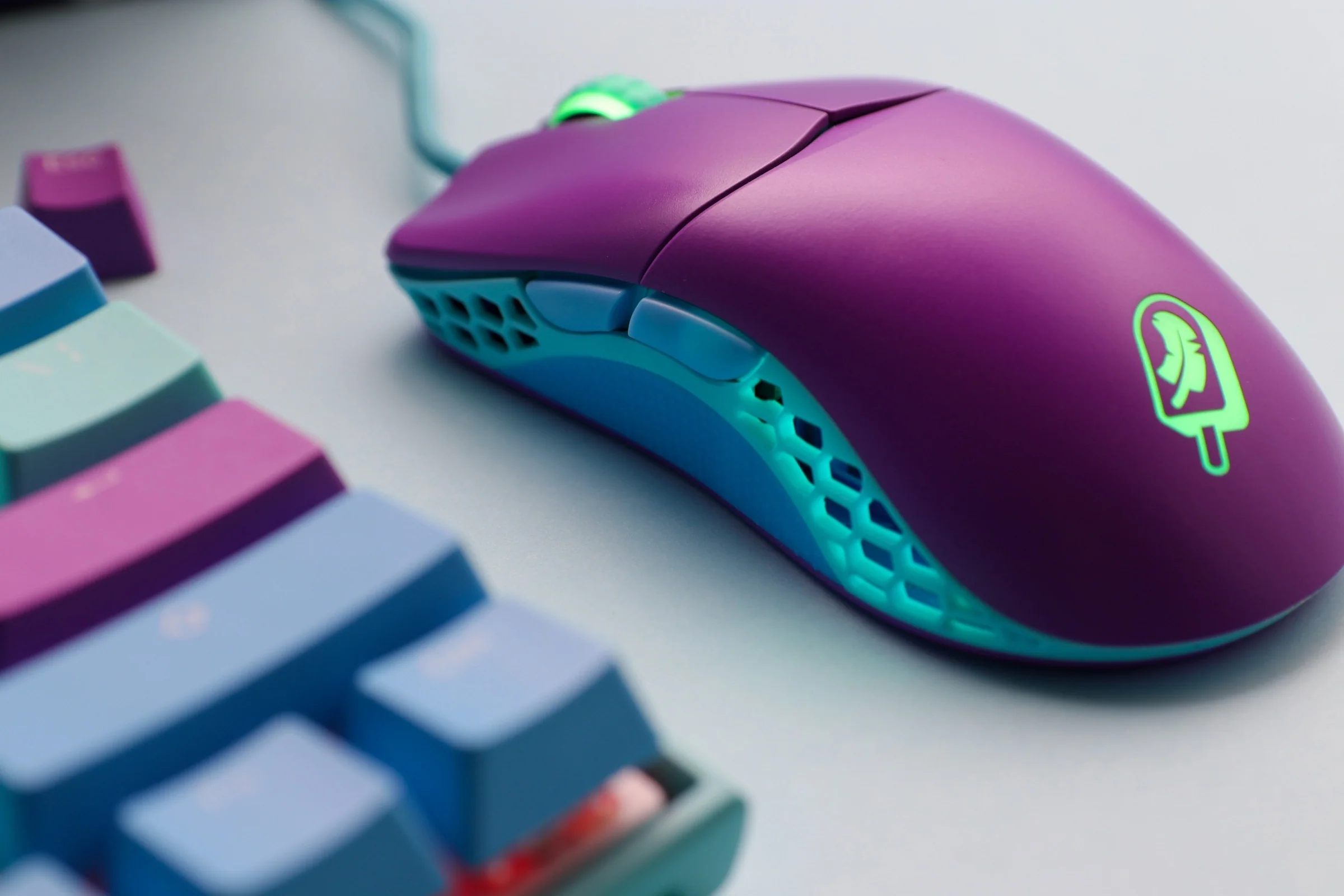 Ducky x MK Frozen Feather Lightweight RGB Gaming Mouse - Image 16