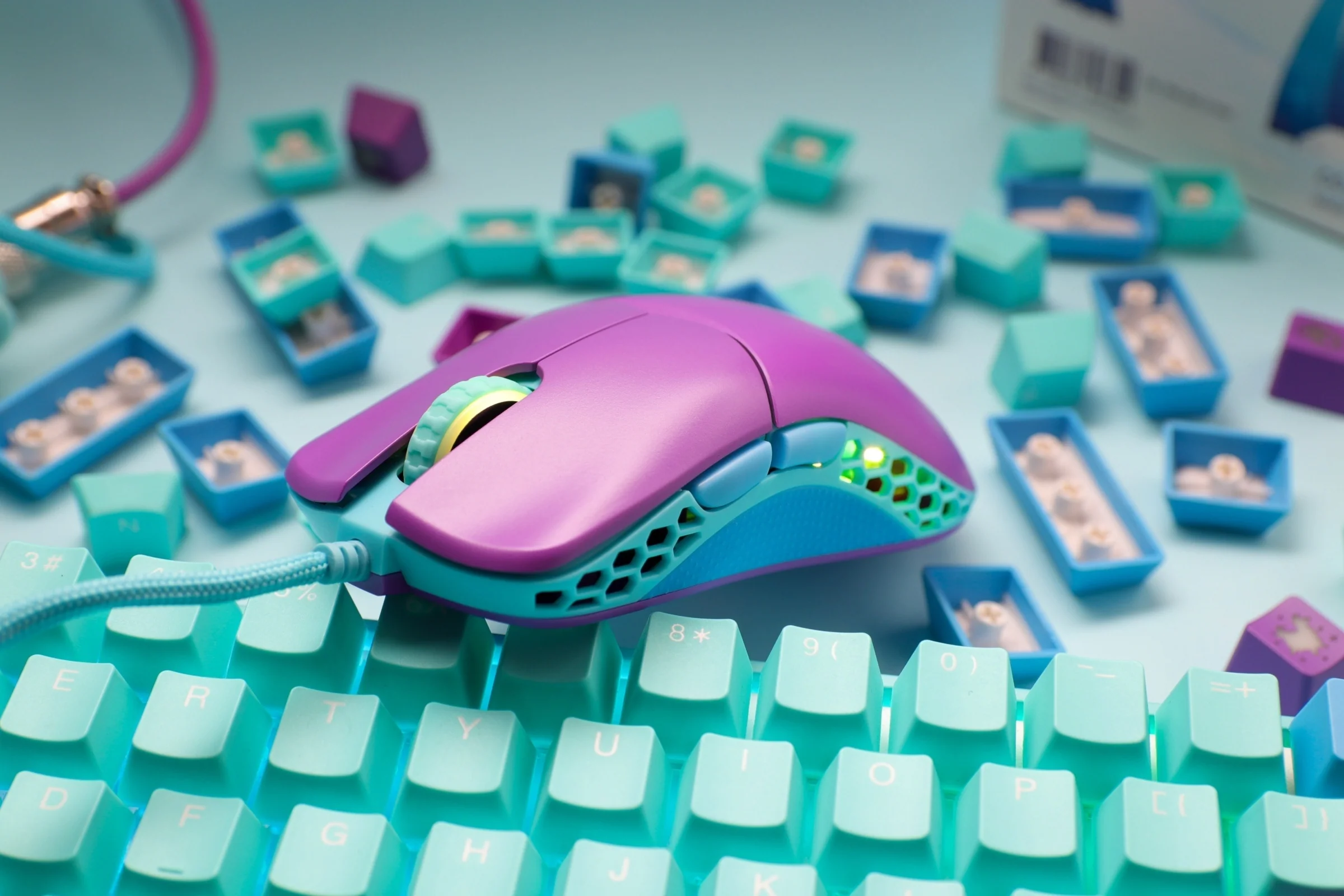 Ducky x MK Frozen Feather Lightweight RGB Gaming Mouse - Image 5
