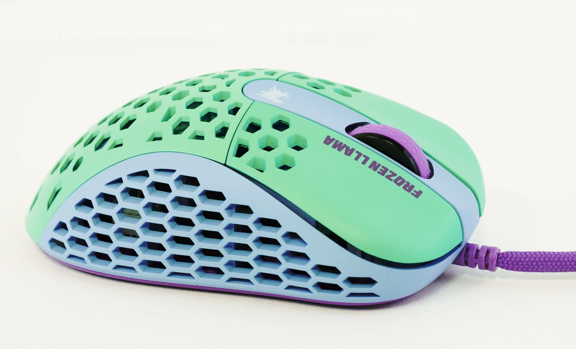 MK Frozen Llama Mouse 67g Lightweight Gaming 3389 Pixart RGB GM 8.0 - Image 6