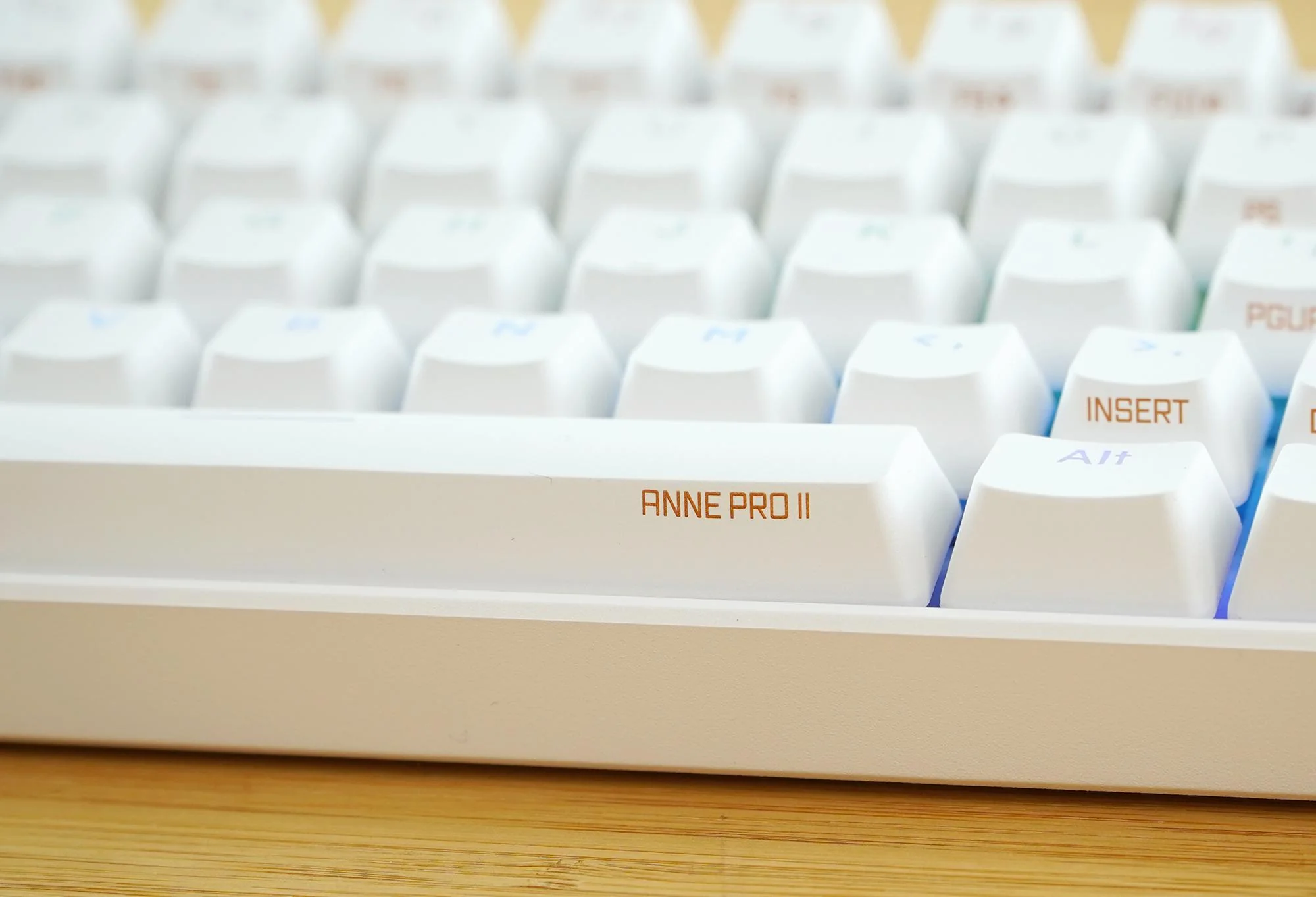 Obinslab Anne Pro 2 White 60% Bluetooth RGB Mechanical Keyboard - Image 5