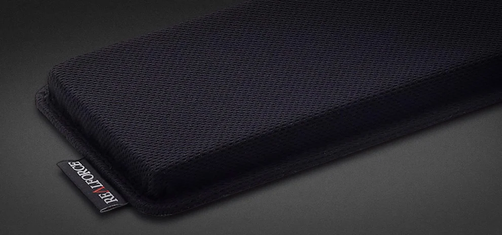 Realforce Geltron Black TKL Wrist Rest - Image 4