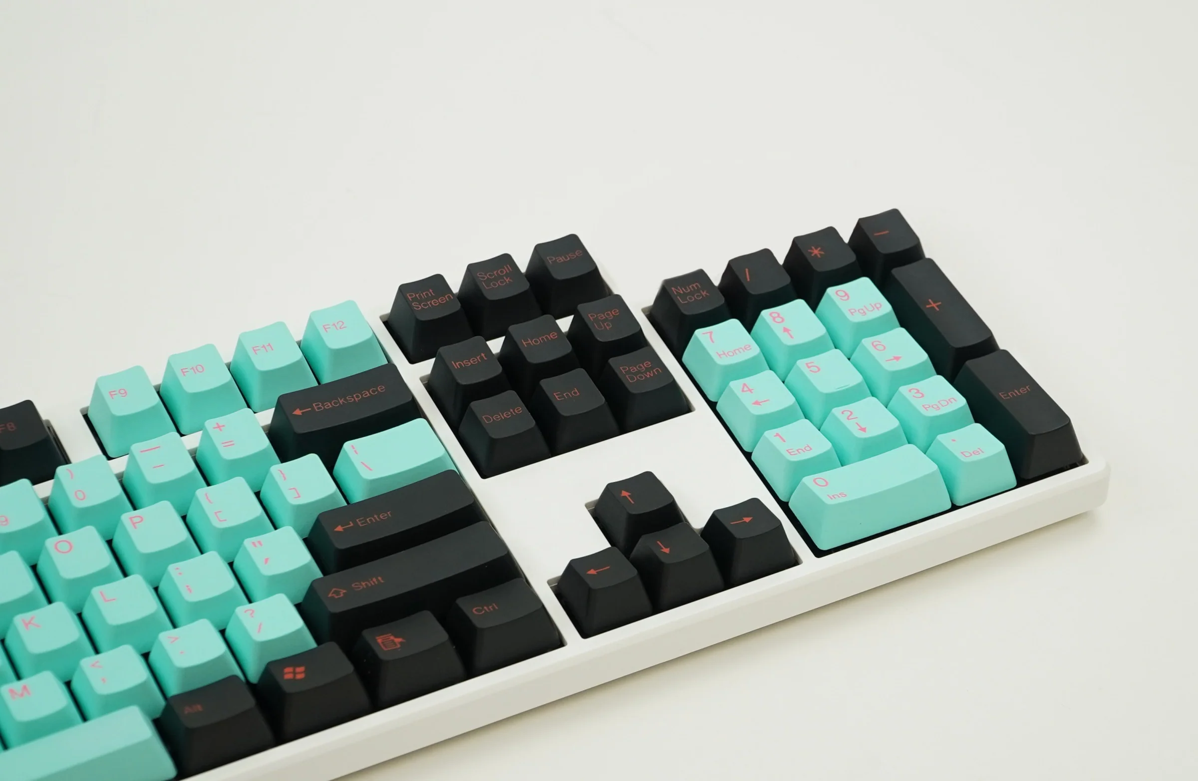 Tai-Hao Teal / Black 116 Key OEM Profile Double Shot PBT Keycap Set - Image 4