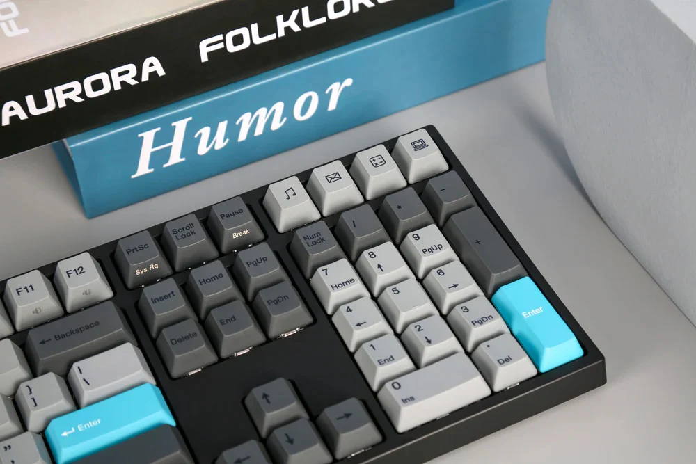 Varmilo APT108 Moonlight Hotswap Wireless RGB Keyboard - Image 9
