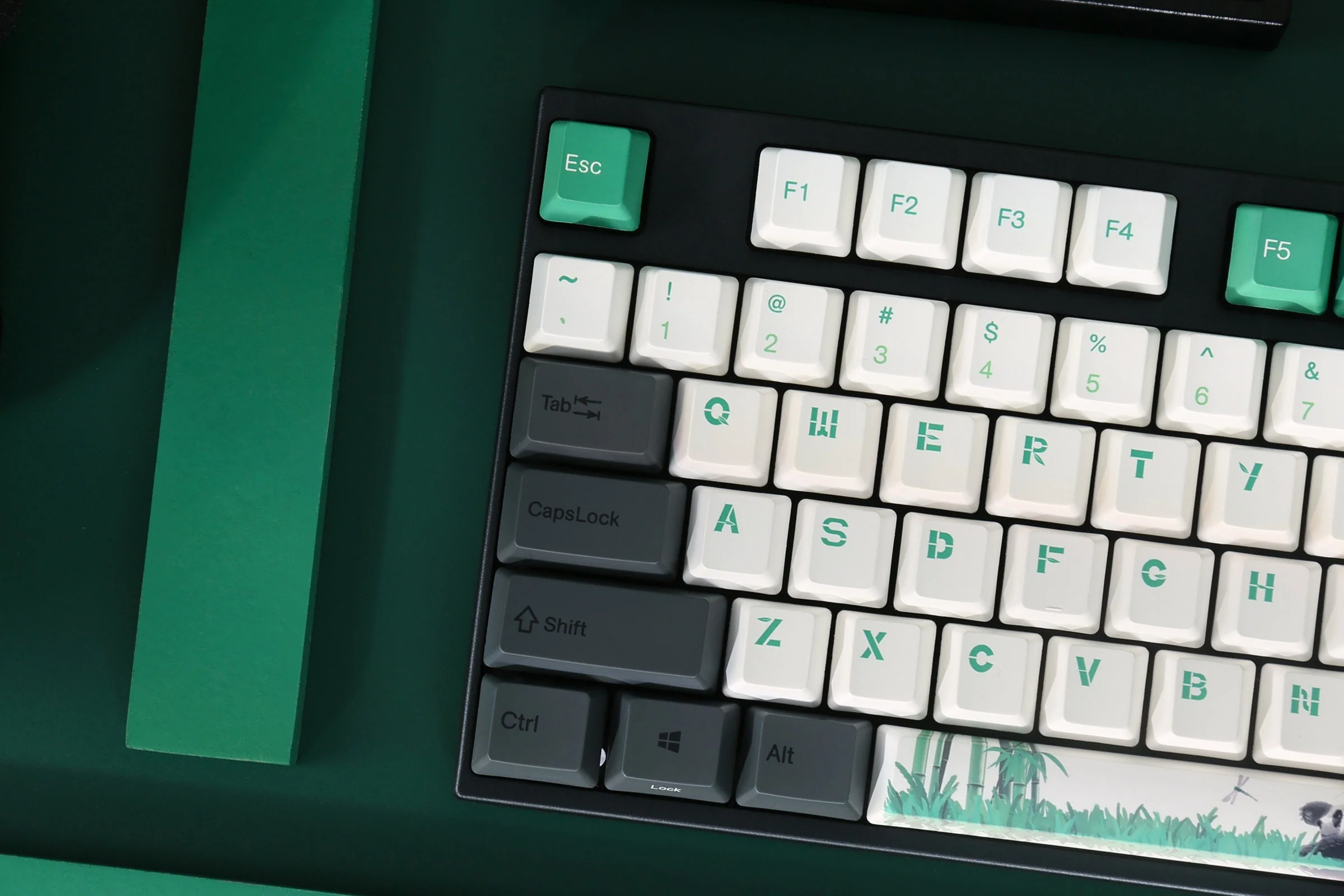 Varmilo APT87 Panda R2 TKL Hotswap Wireless RGB Keyboard - Image 8