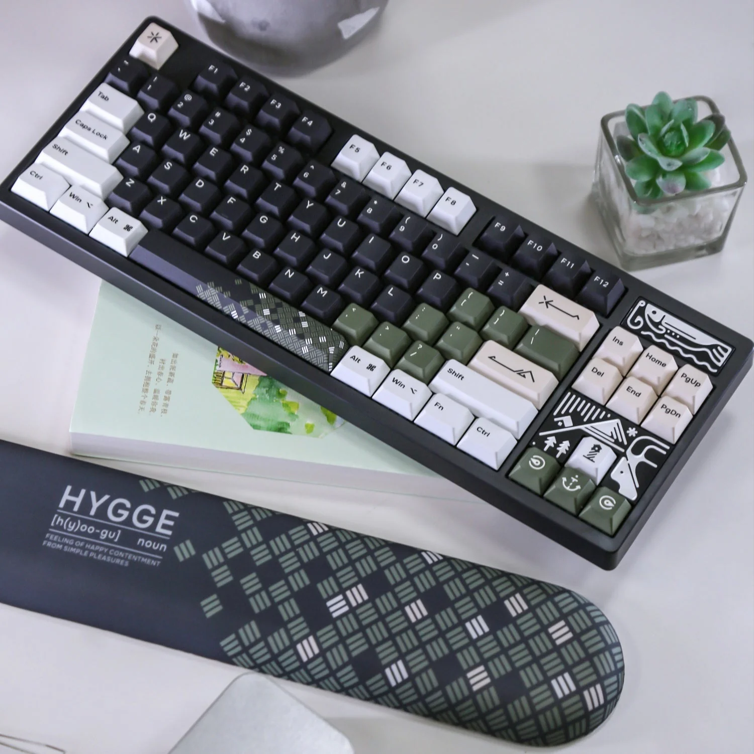 Varmilo Hygge VA80 Hotswap Bluetooth RGB Keyboard - Image 7