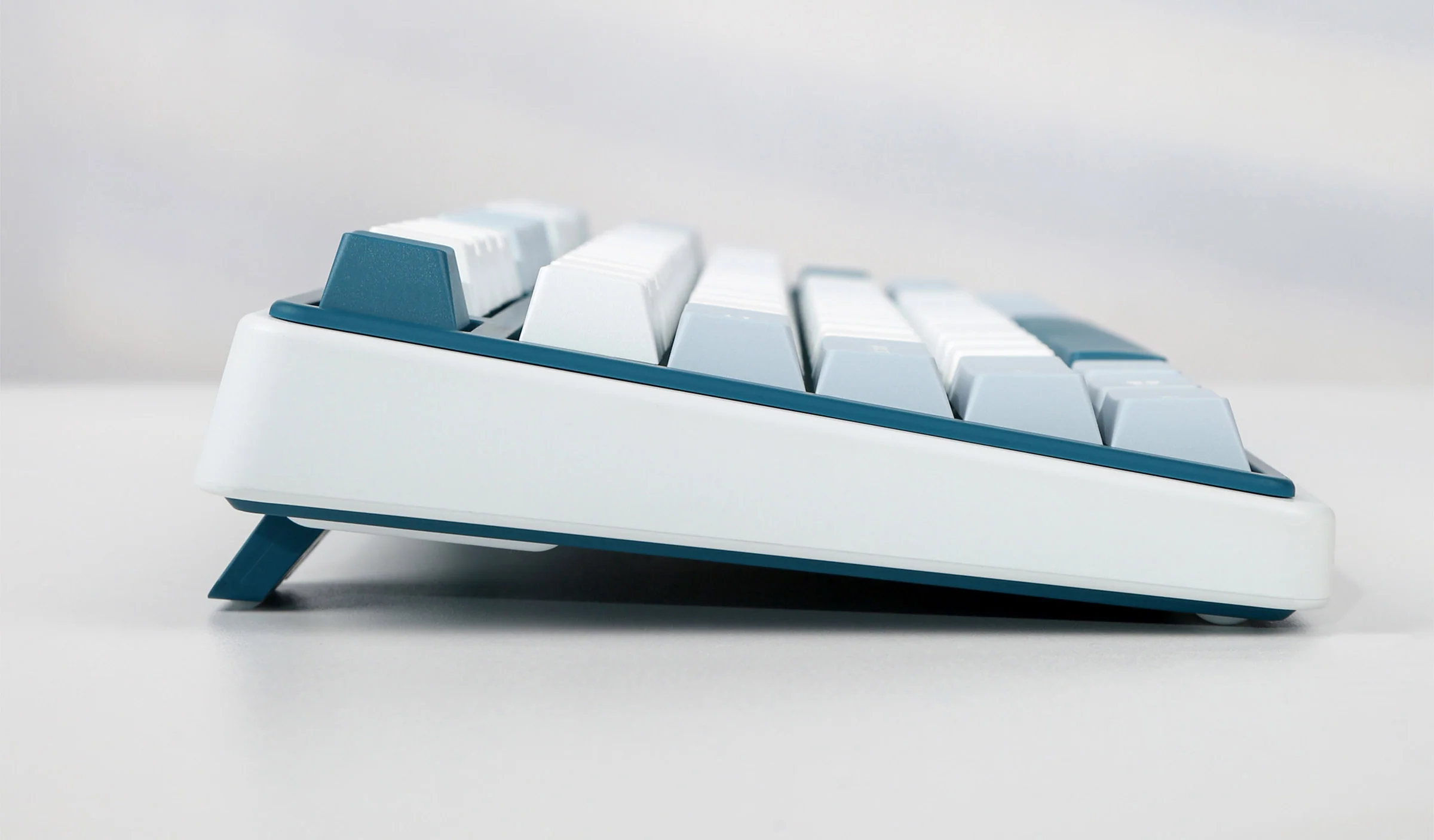 Varmilo Minilo VXT81 Bluebell 75% Hotswap Triple Mode RGB Mechanical Keyboard - Image 10