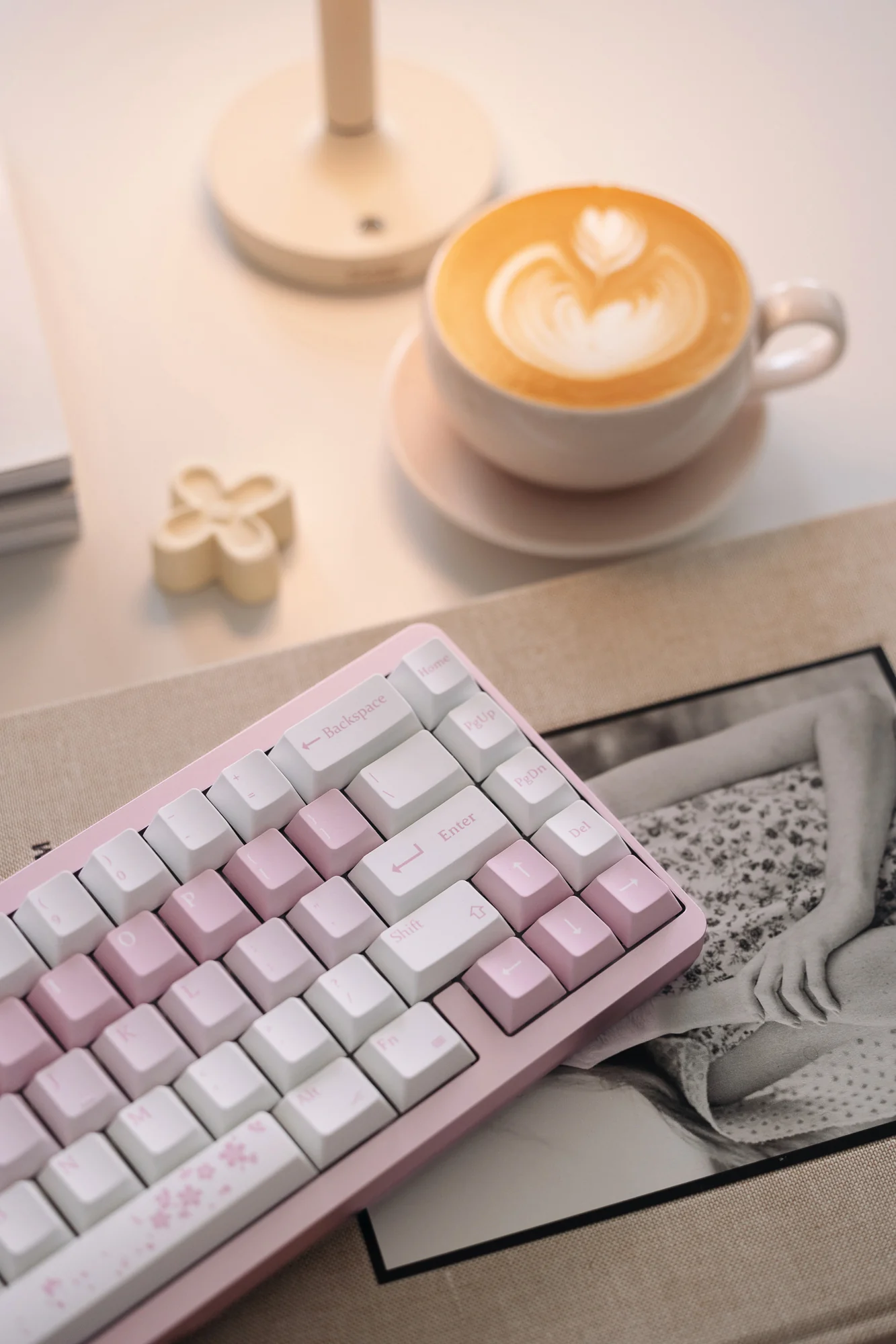 Varmilo Muse65 HE Sakura 8K Aluminum 65% RGB Keyboard - Image 12