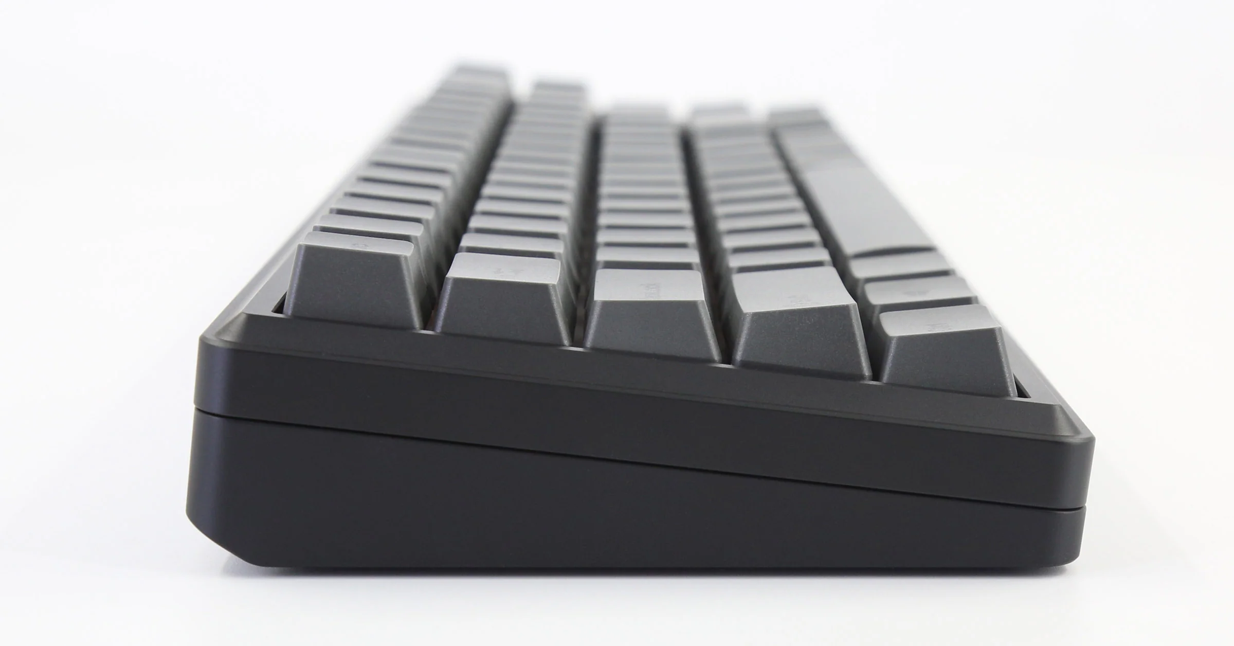 Varmilo Sword68 Classic Black Aluminum 65% Hotswap Bluetooth RGB Mechanical Keyboard - Image 3