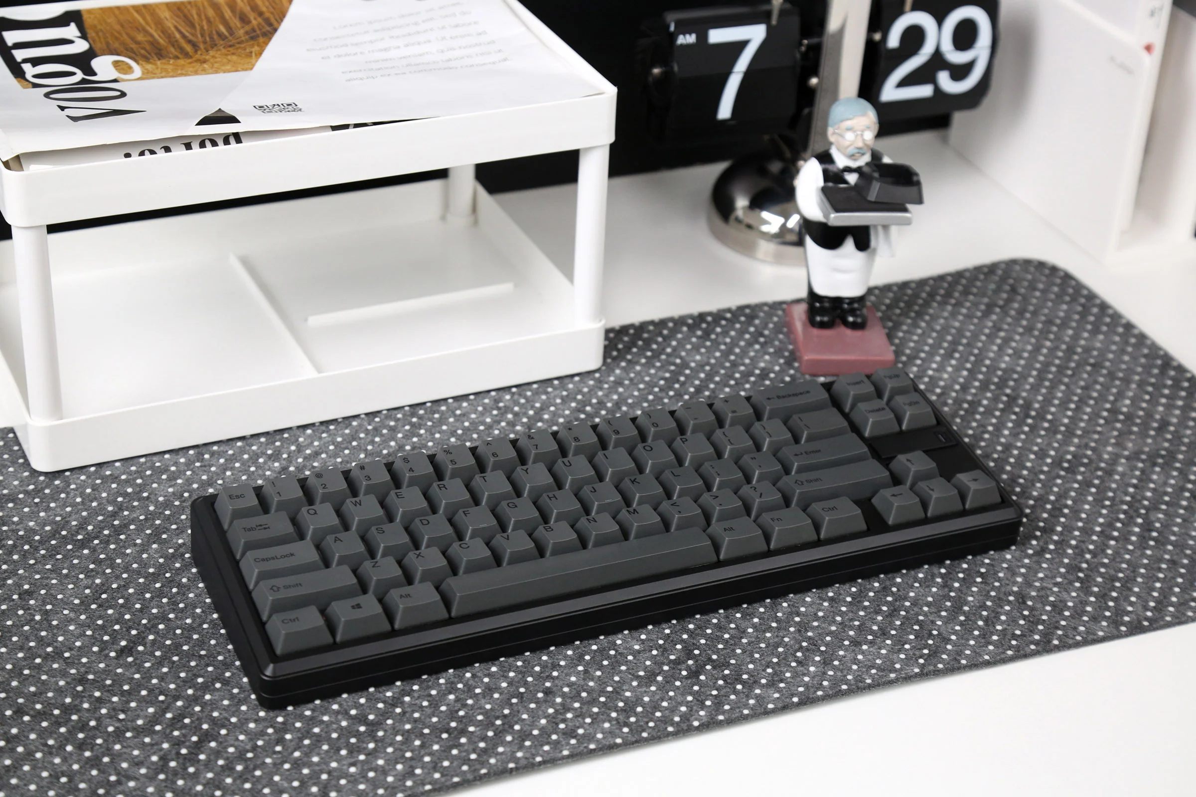 Varmilo Sword68 Classic Black Aluminum 65% Hotswap Bluetooth RGB Mechanical Keyboard - Image 7