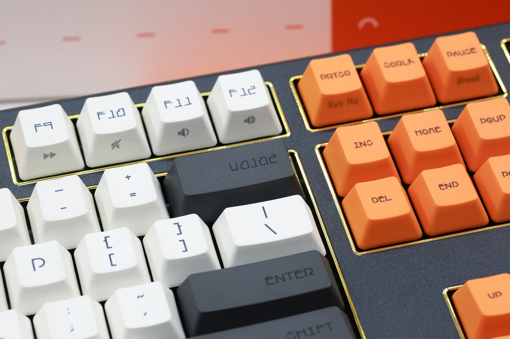Varmilo Lure Series Awake Triple Mode Bluetooth + Wireless 2.4 GHz Mechanical Keyboard - Image 14