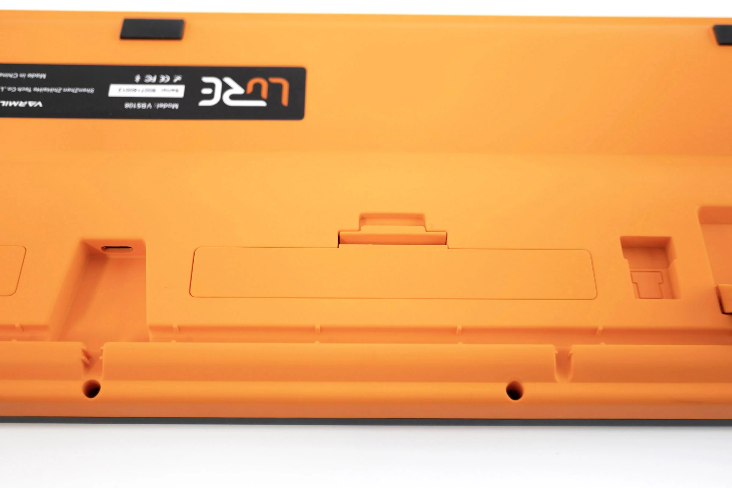 Varmilo Lure Series Awake Triple Mode Bluetooth + Wireless 2.4 GHz Mechanical Keyboard - Image 3