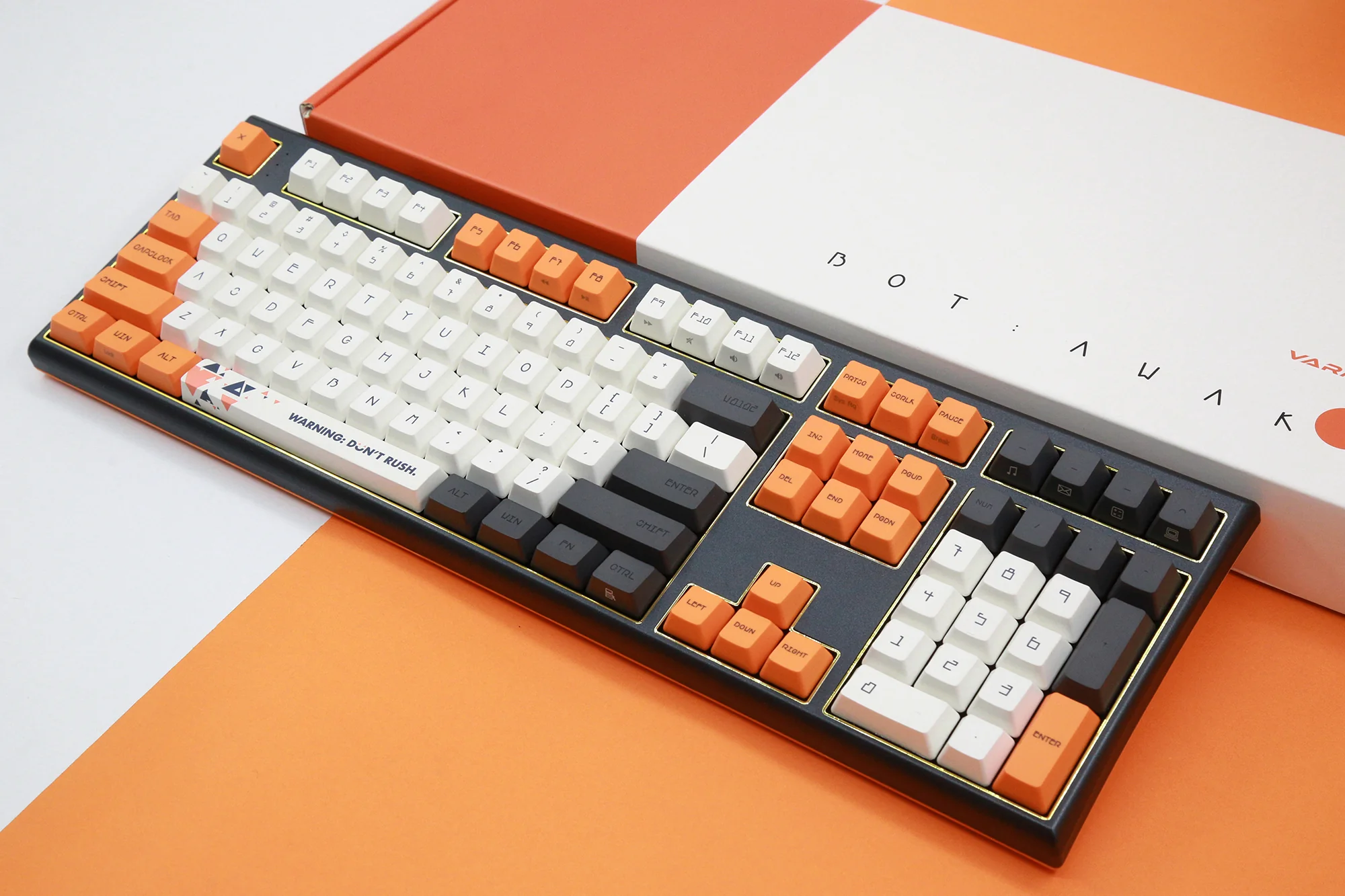 Varmilo Lure Series Awake Triple Mode Bluetooth + Wireless 2.4 GHz Mechanical Keyboard - Image 7