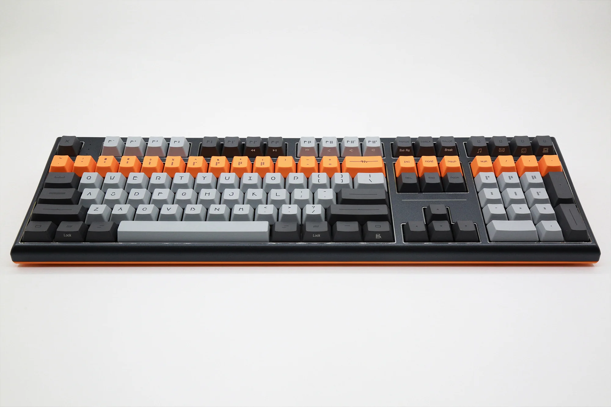 Varmilo Lure Series Lie Triple Mode Bluetooth + Wireless 2.4 GHz Mechanical Keyboard - Image 22