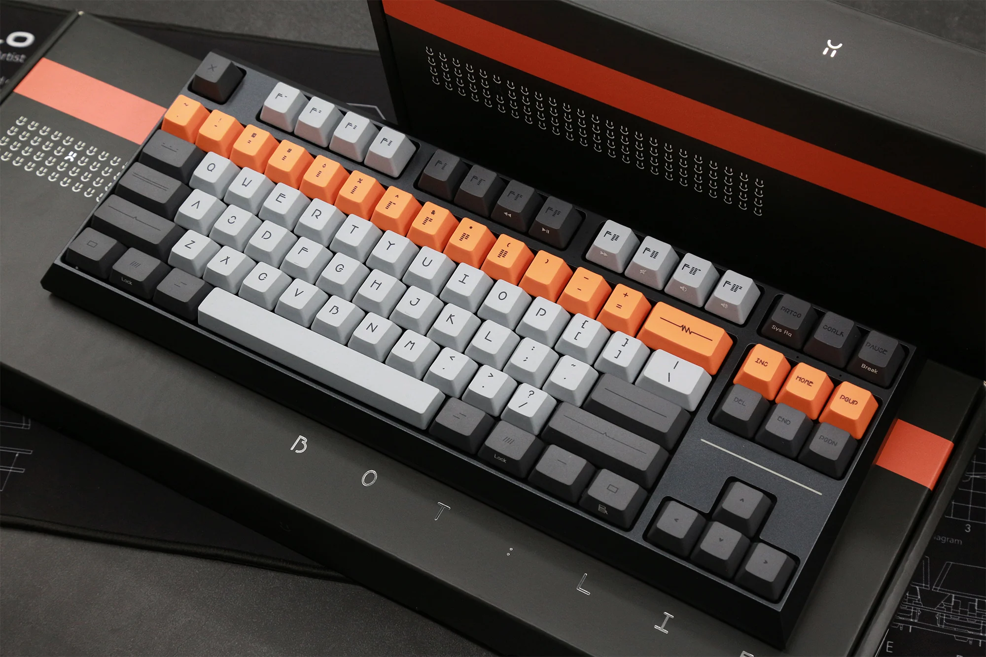Varmilo Cliff Bot Lie TKL Triple Mode Bluetooth / Wireless Mechanical Keyboard - Image 3