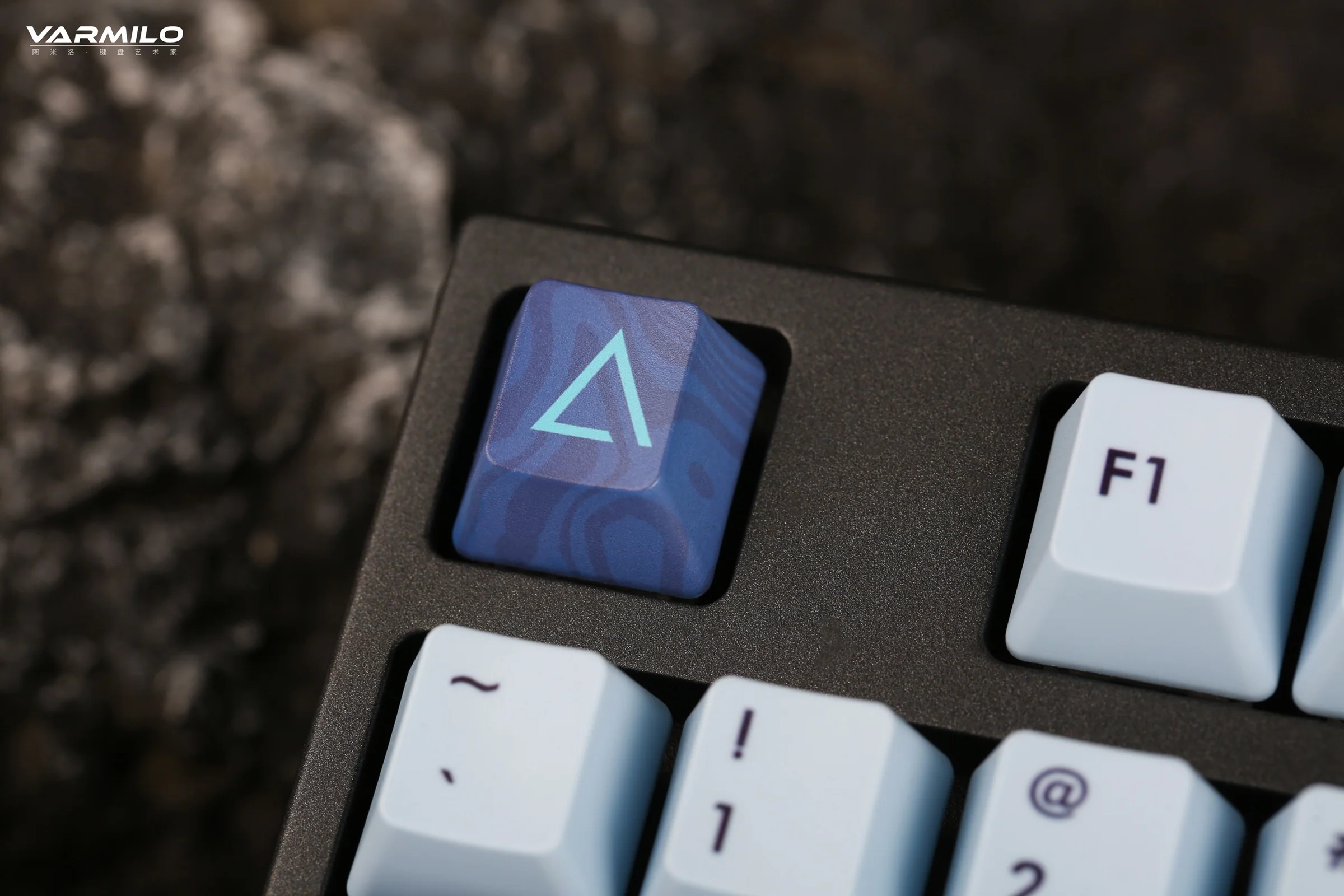 Varmilo VA Series V2 Aurora Bluetooth White LED Mechanical Keyboard - Image 7
